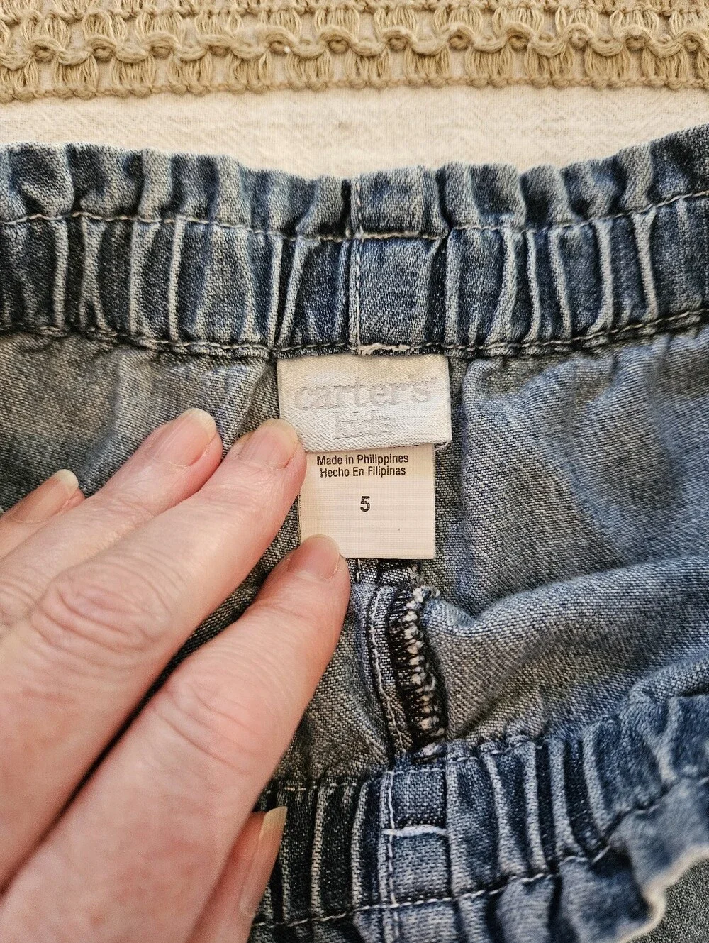 Carter's Girls Denim Shorts Size 5 Elastic Waist Ruffle Pocket Accents